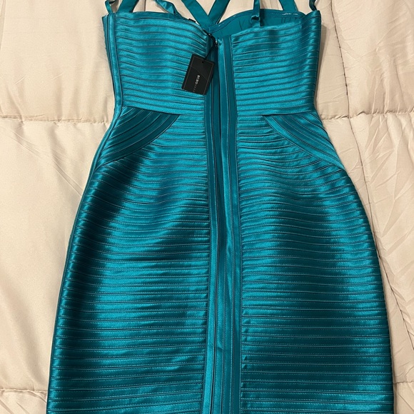 BCBGMaxAzria Blue Mini Bodycon Dress with Ribbed Bustier and Spaghetti Straps - Picture 3 of 8